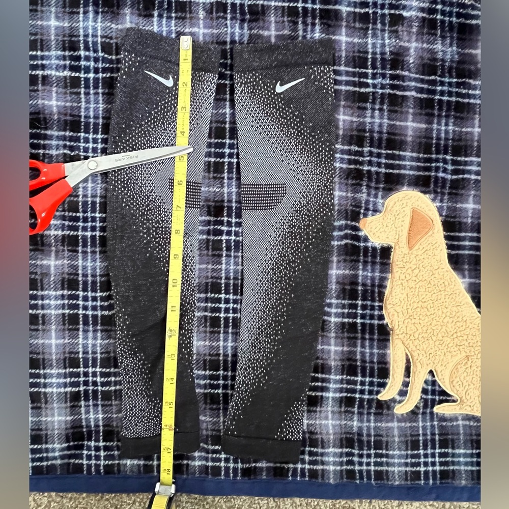 Nike arm sleeves